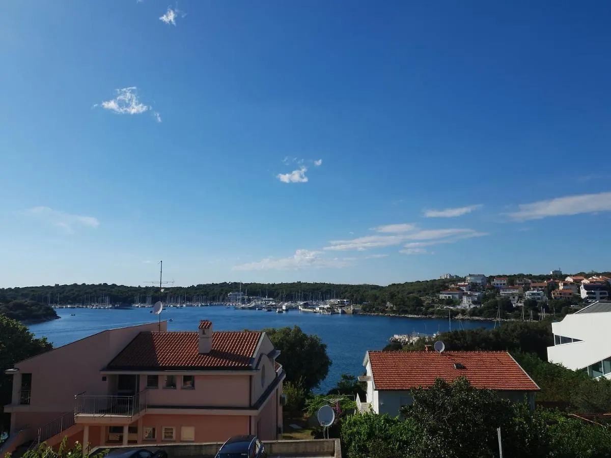 Apartments Kan Pula