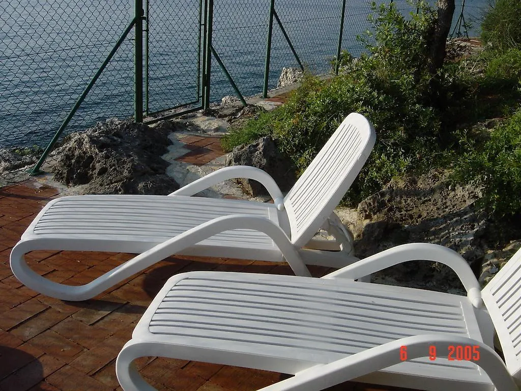 Apartments Kan Pula