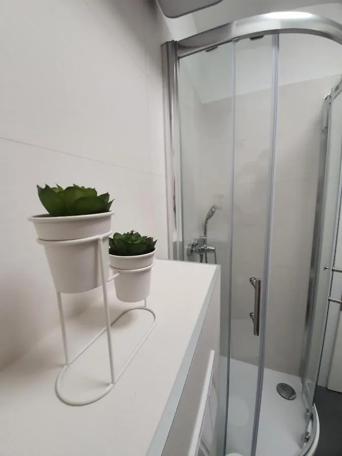 Apartments Kan Pula