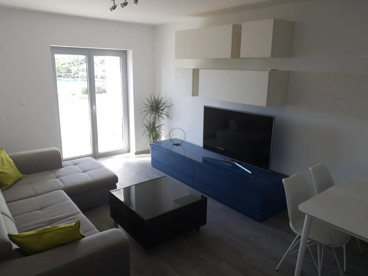 Apartments Kan Pula Croatia