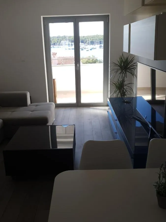 Apartments Kan Pula